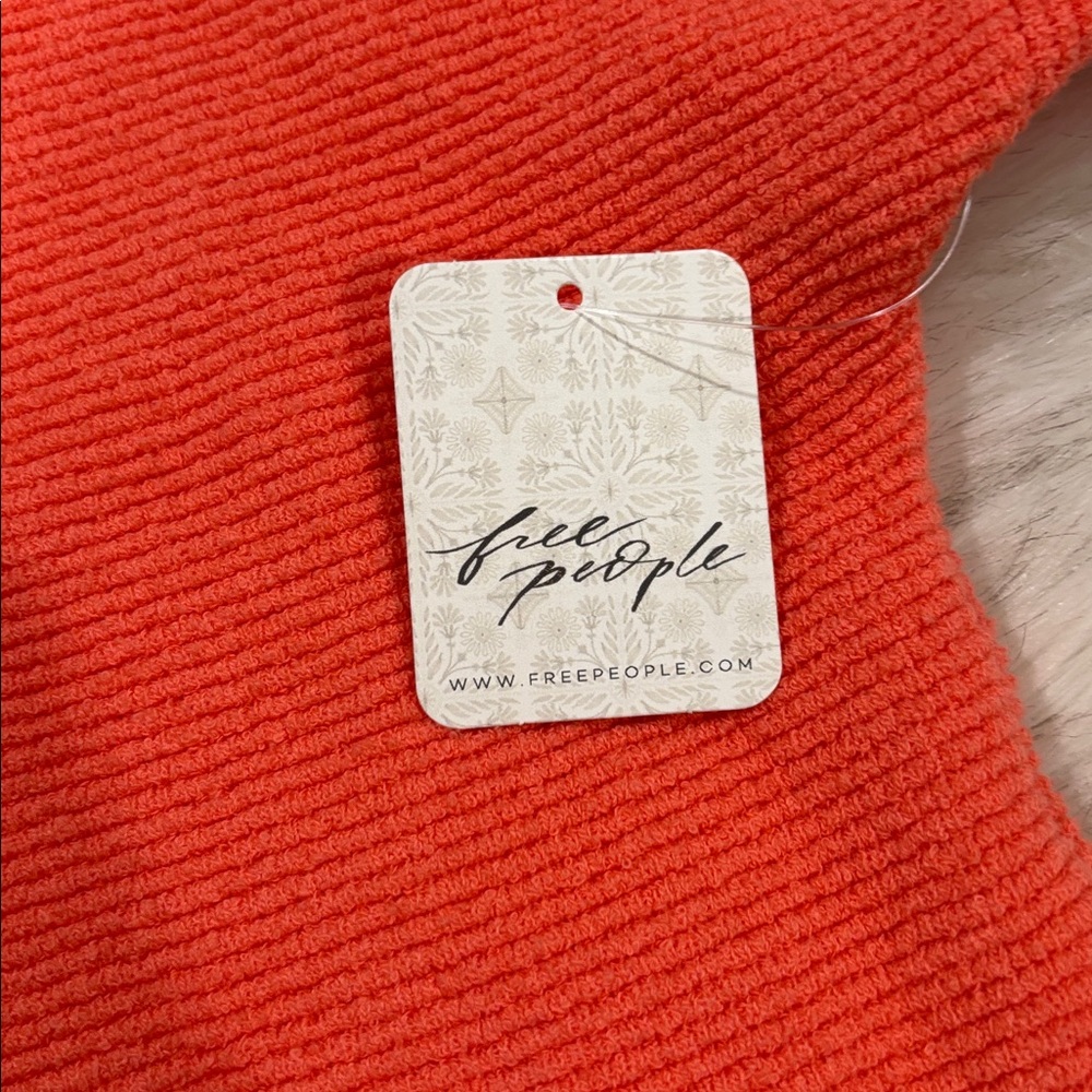 🆕 Free People
Ottoman Slouchy Tunic
Color Cherry Tomato
Womens Size XL - Picture 10 of 14